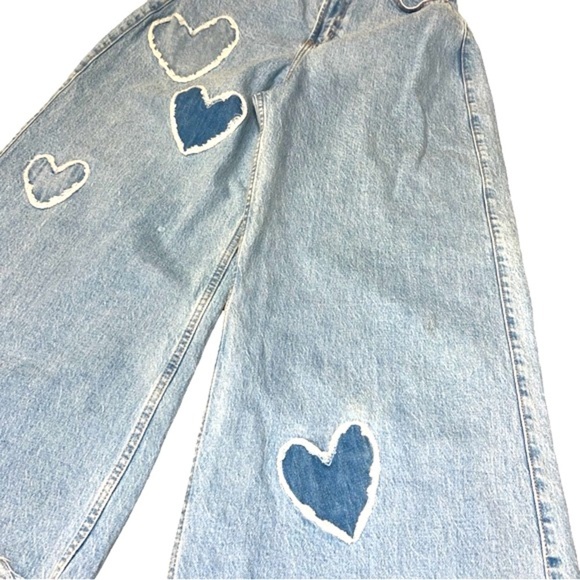 Social Tourist Ultra High Rise Baggy Heart Cropped Distressed Frayed Jeans - Picture 11 of 11